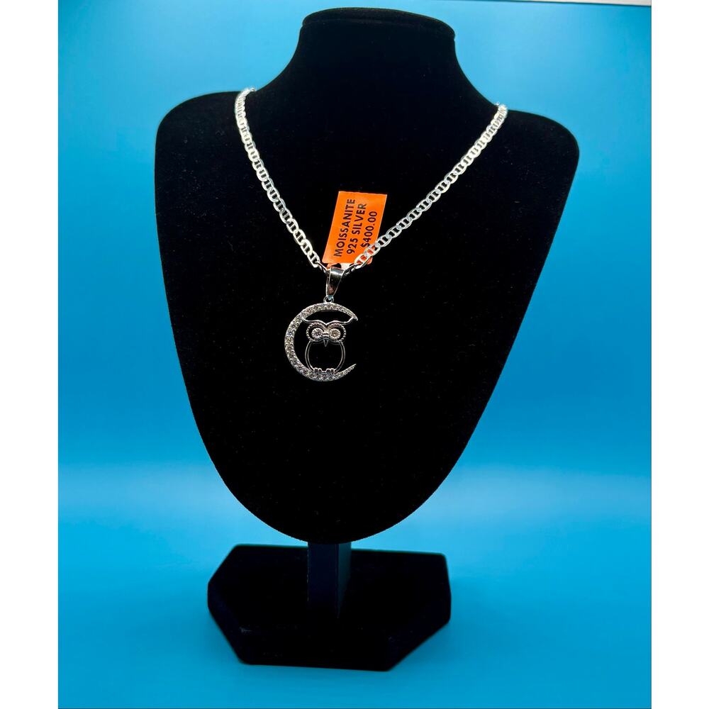 NWT - 1ct Moissanite Owl Moon Pendant & 22" Chain - 925 Sterling